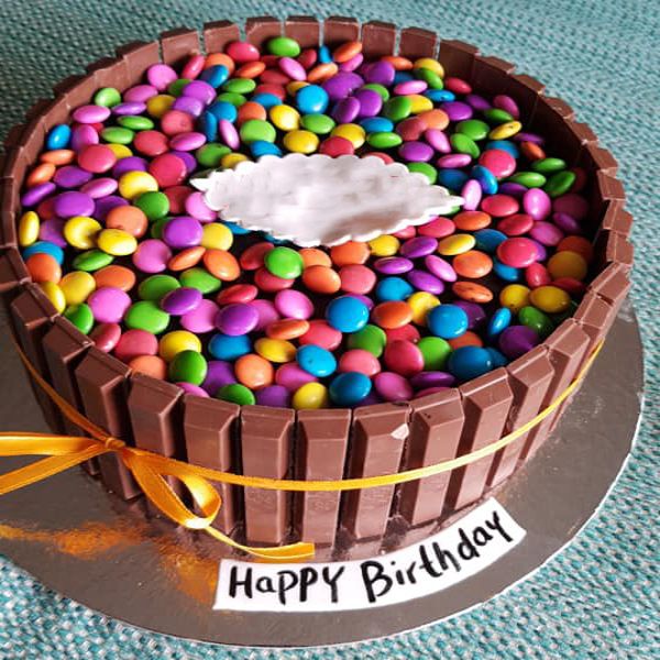 Gems Chocolate Cake Iris Florists Mangalore Online Delivery Of Flowers Cakes Arrangements And Decorations