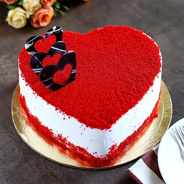 Heart Shaped Red Velvet Cake - Iris Florists mangalore online ...