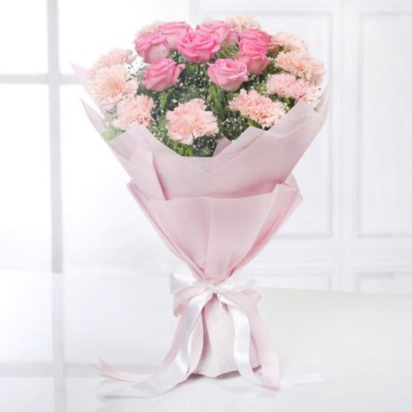 Pretty Pink Blooms Iris Florists mangalore online delivery of flowers