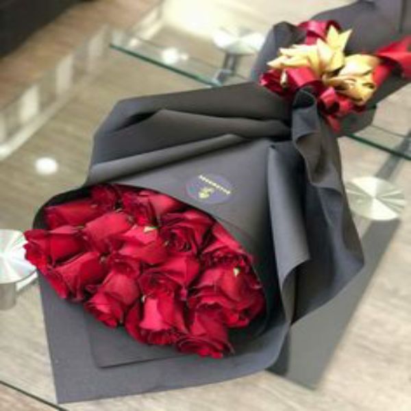 Celebrate the spirit of Christmas with a special plum cake from Ribbons and  Balloons #introducingspecialcake #christma… | Plum cake, Online cake  delivery, Xmas cake